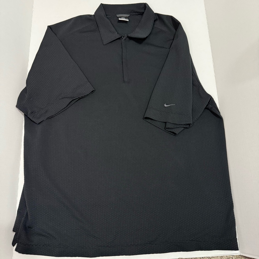Nike Men's Black Short Sleeve Polo Shirt